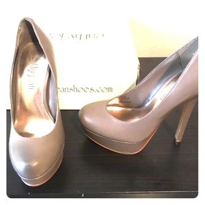 Cathy Jean Grey Pumps